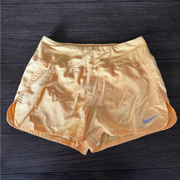 Nike Pants - Women’s Nike running shorts small